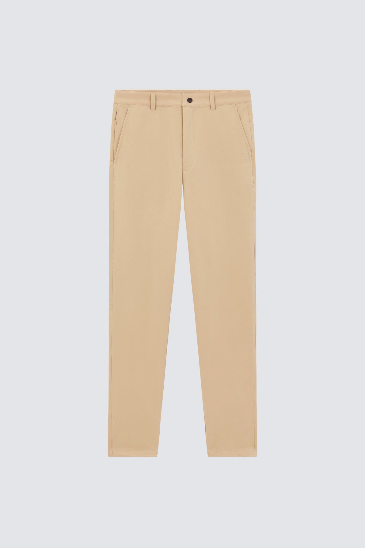 Pantalón para hombre beige: Pantalón chino slim beige para hombre con tecnología termorreguladora Coolmax. Foto prenda en plano