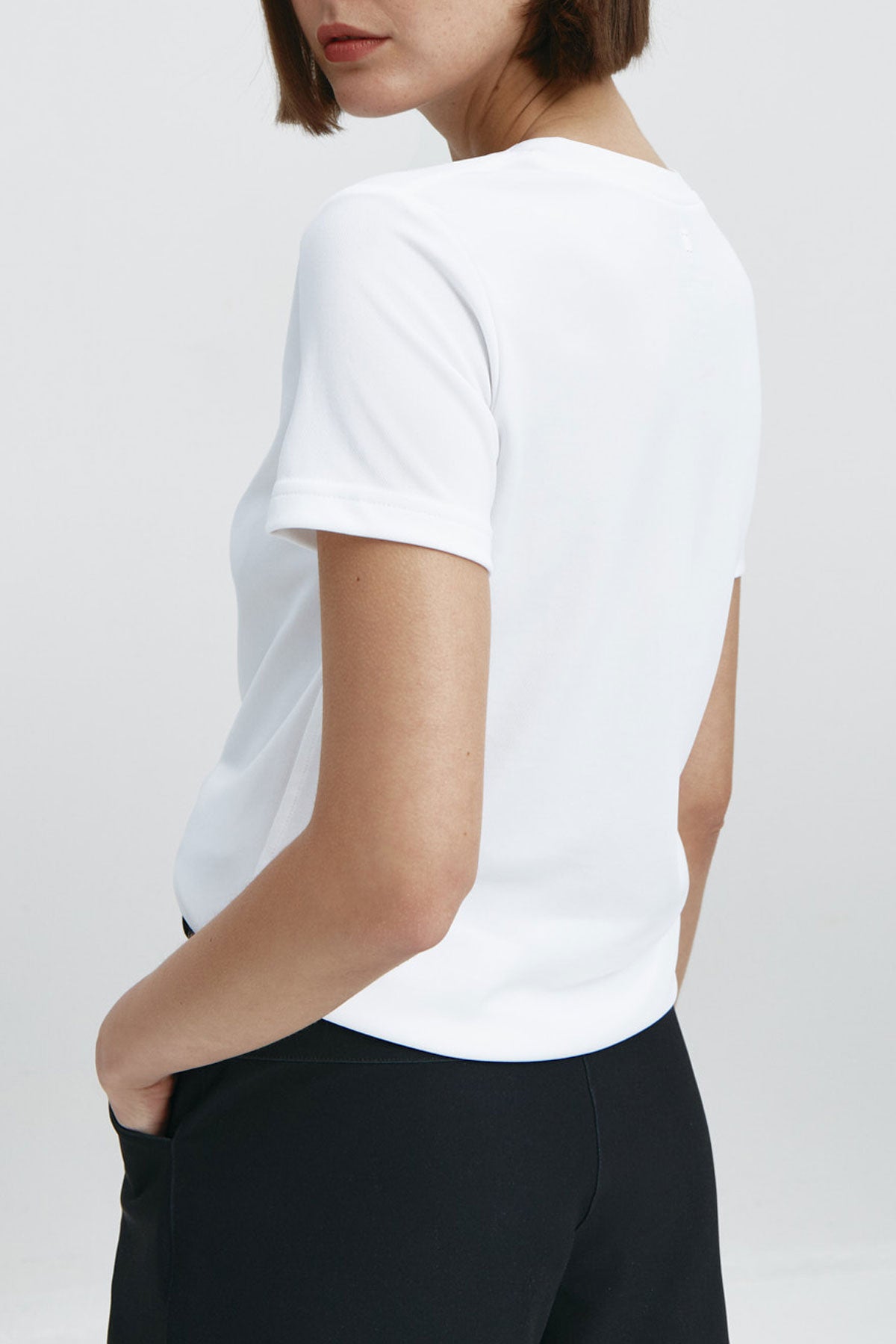 Camiseta básica de mujer LOGO blanca