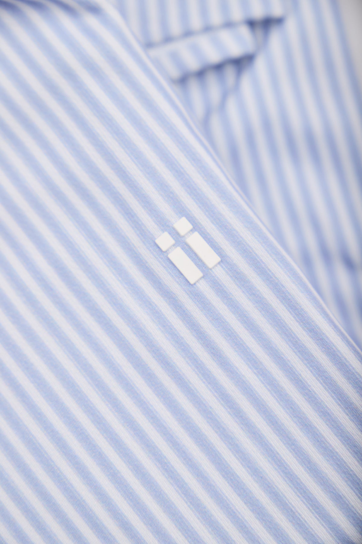 Camisa casual hombre estampado rayas azules regular detalle 