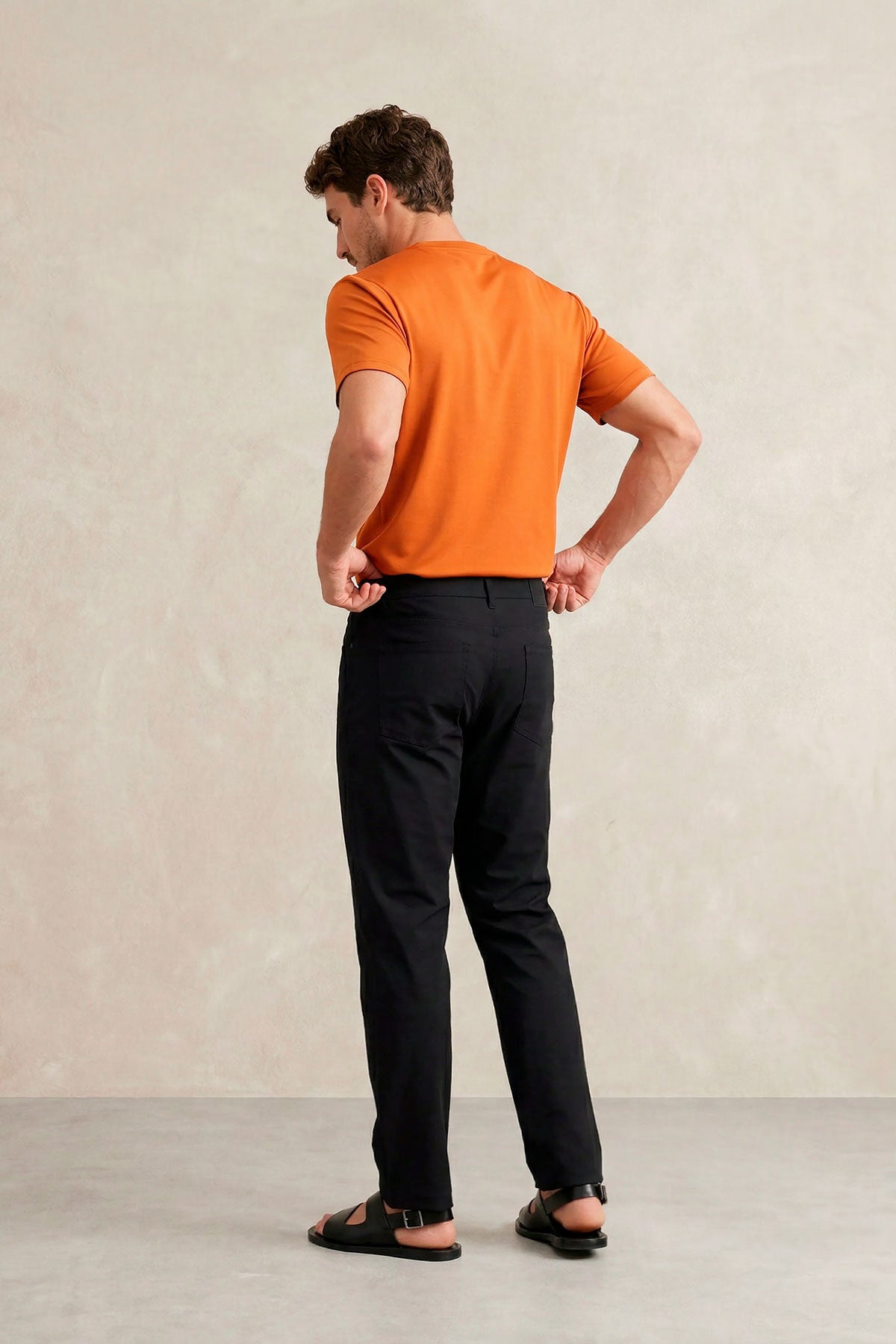 Camiseta hombre cuello redondo marrón Soft