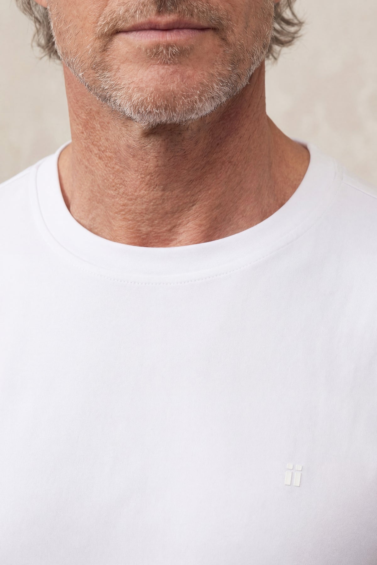 Camiseta Masculina Gola Redonda Branca Soft Light