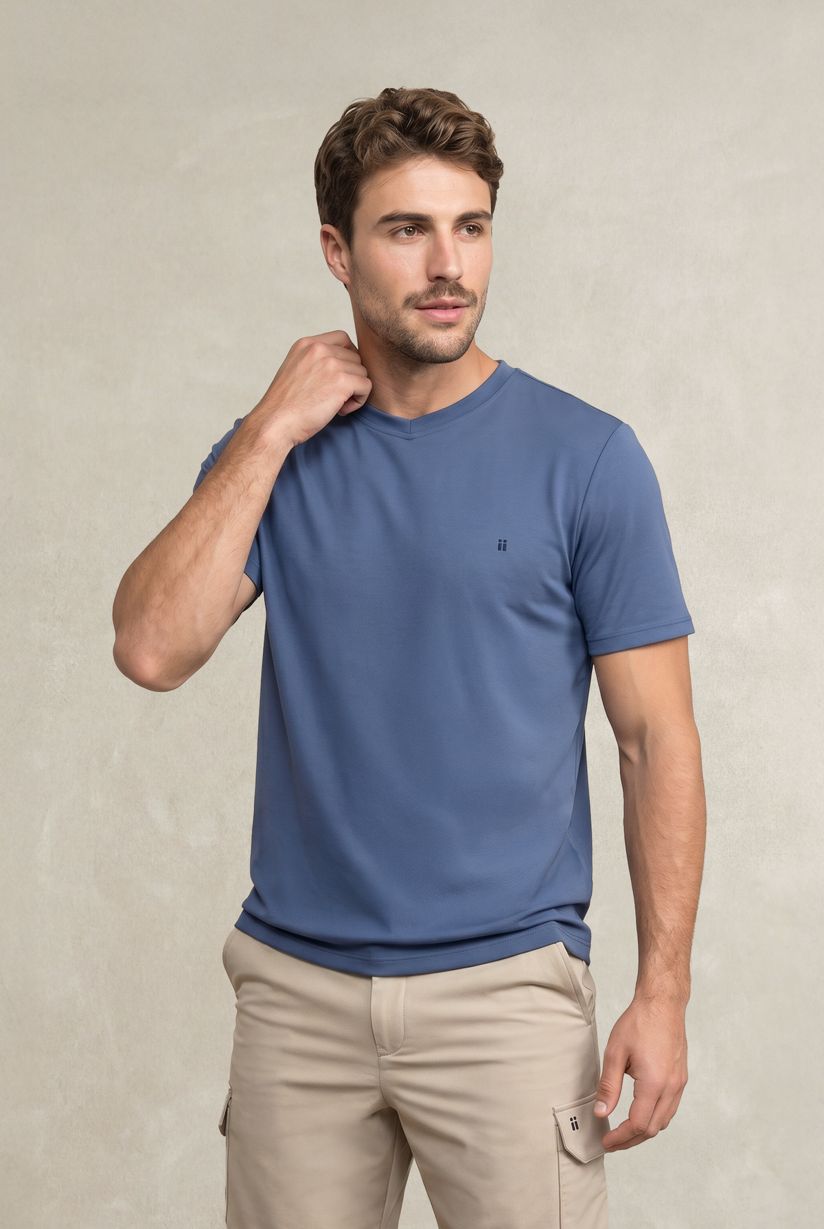 Camiseta hombre cuello v azul Soft