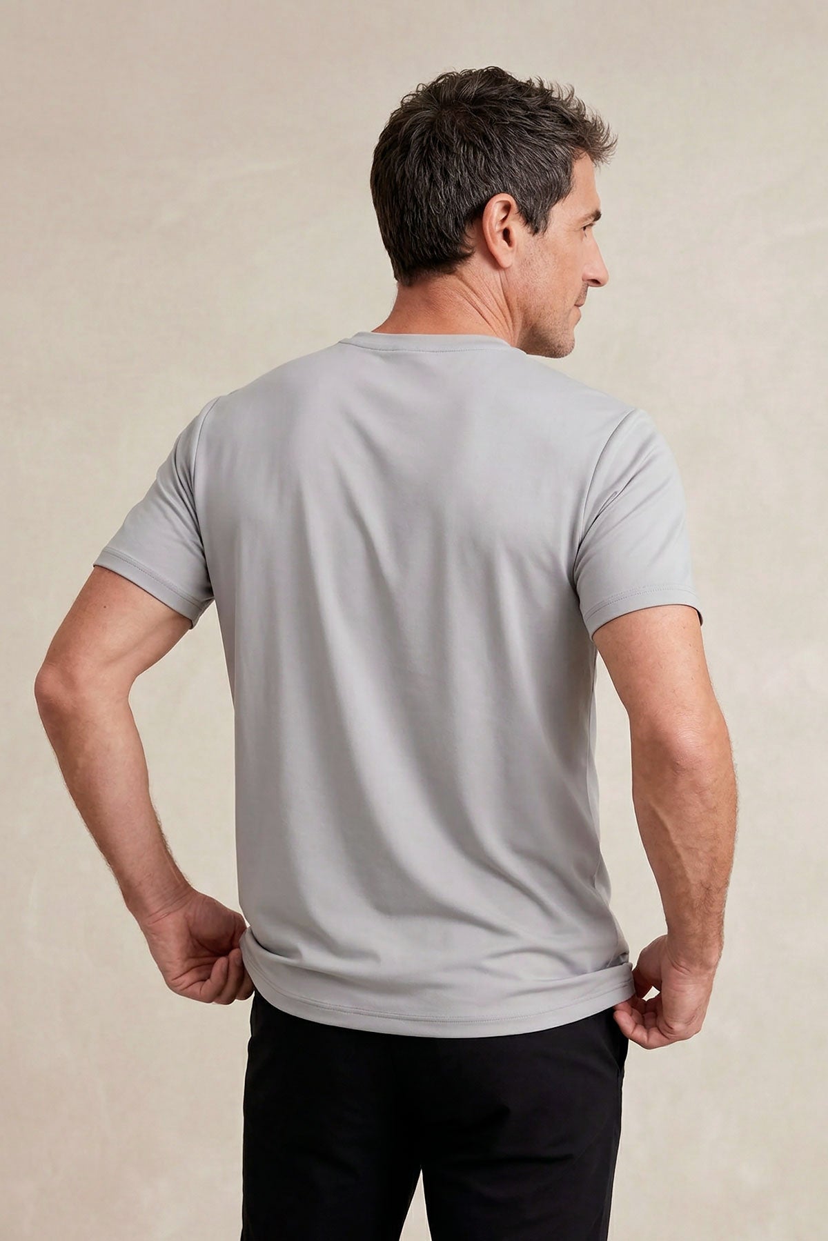 T-shirt cinza para homem com decote em V Soft