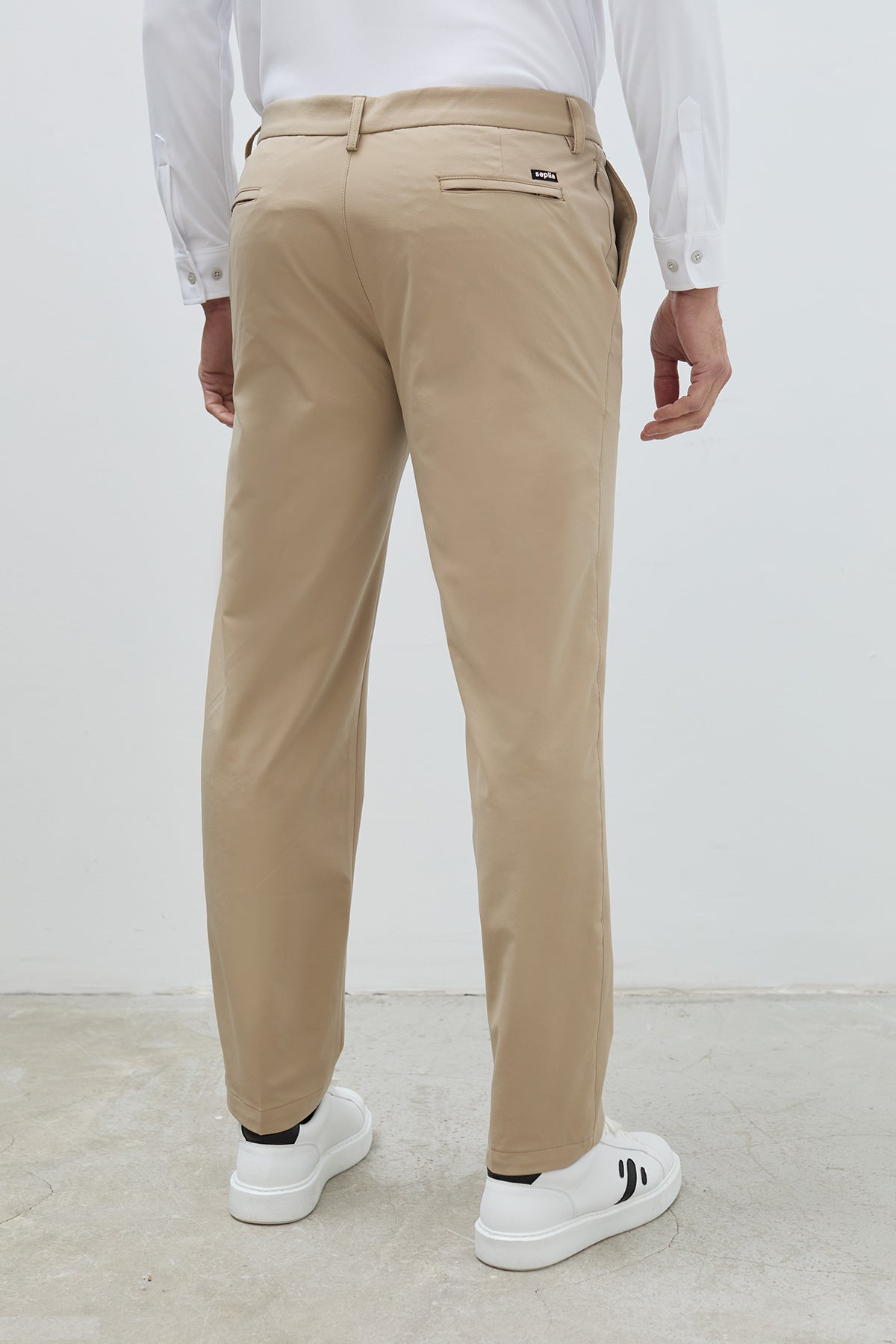 Pantalón beige slim Nova hombre