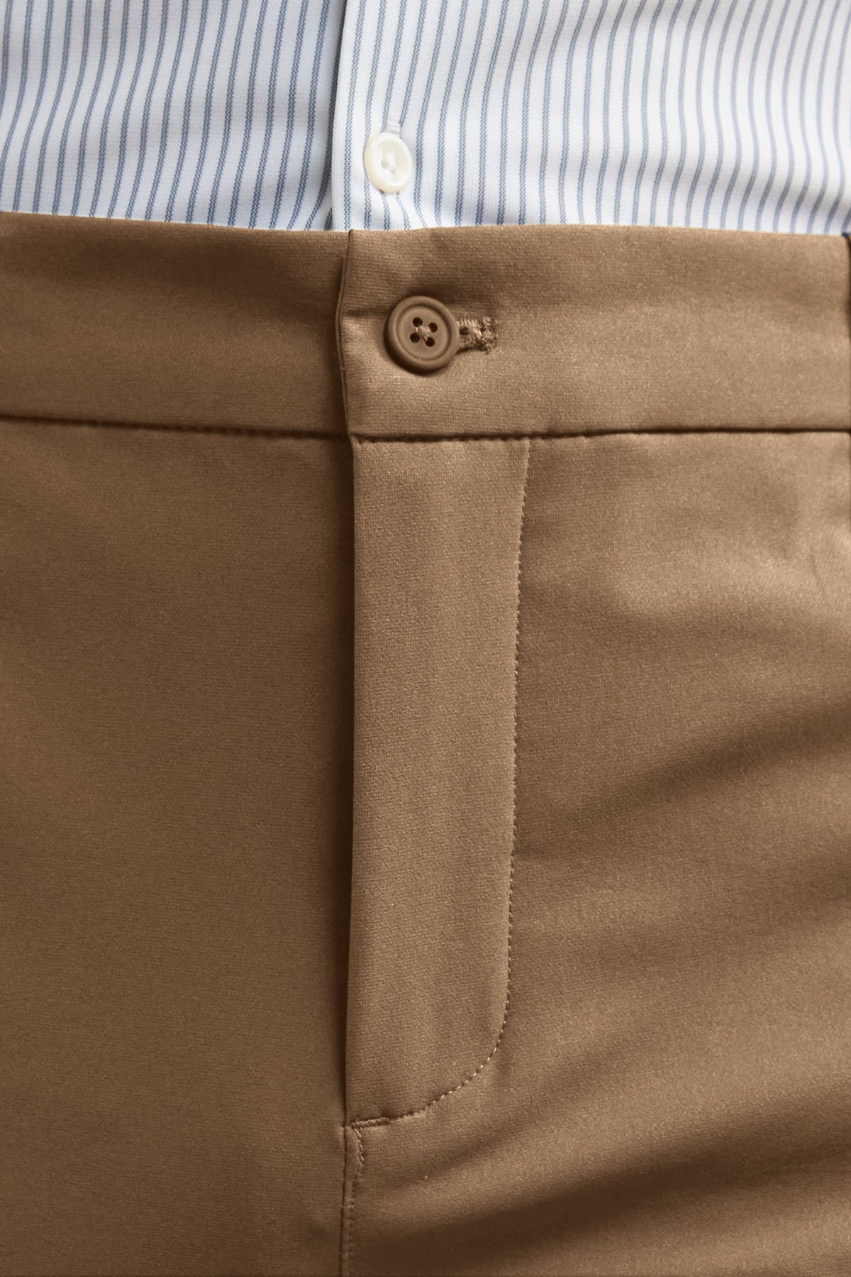 Pantalon chino hombre marron slim Nova detalle 