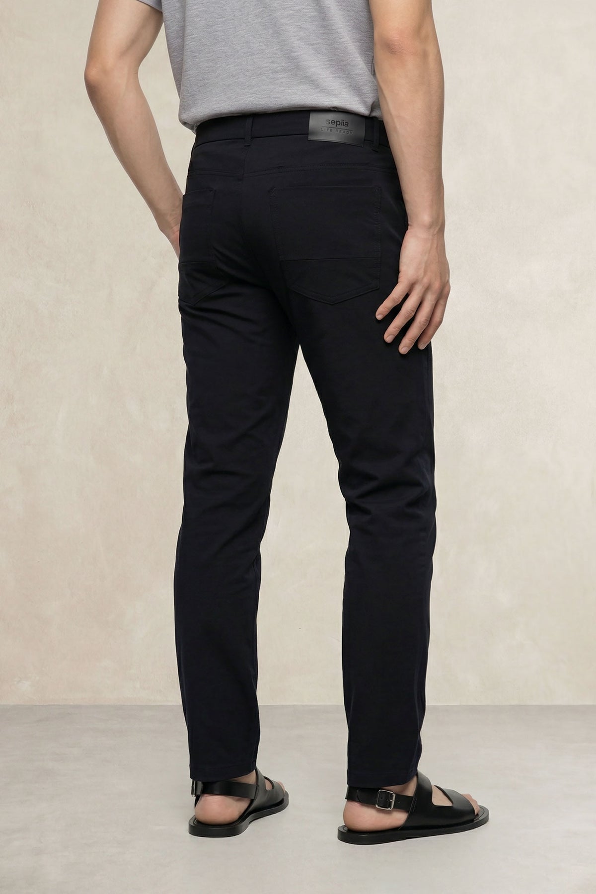 Pantalon hombre 6 bolsillos negro Nova