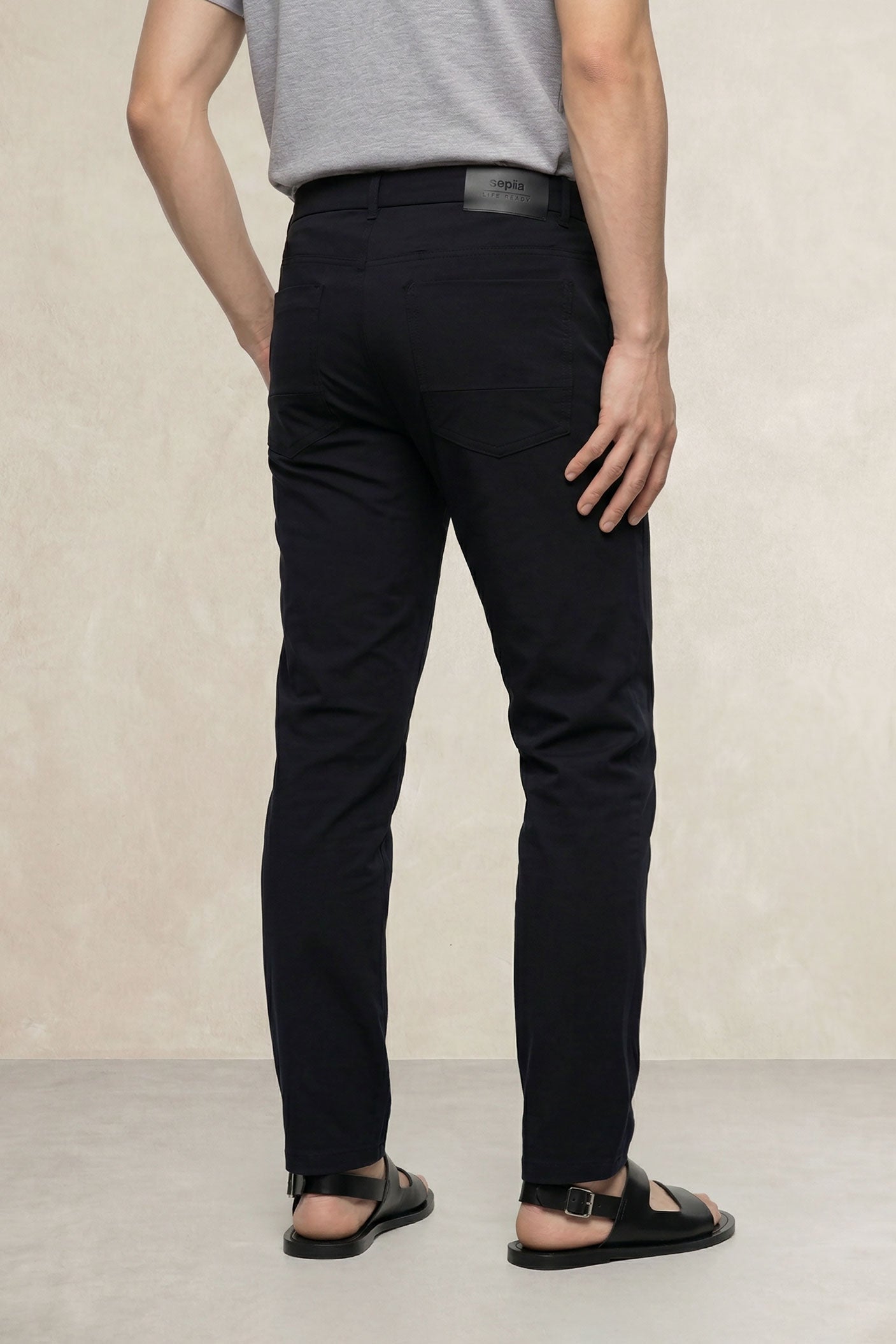 Pantalon hombre 6 bolsillos negro Nova