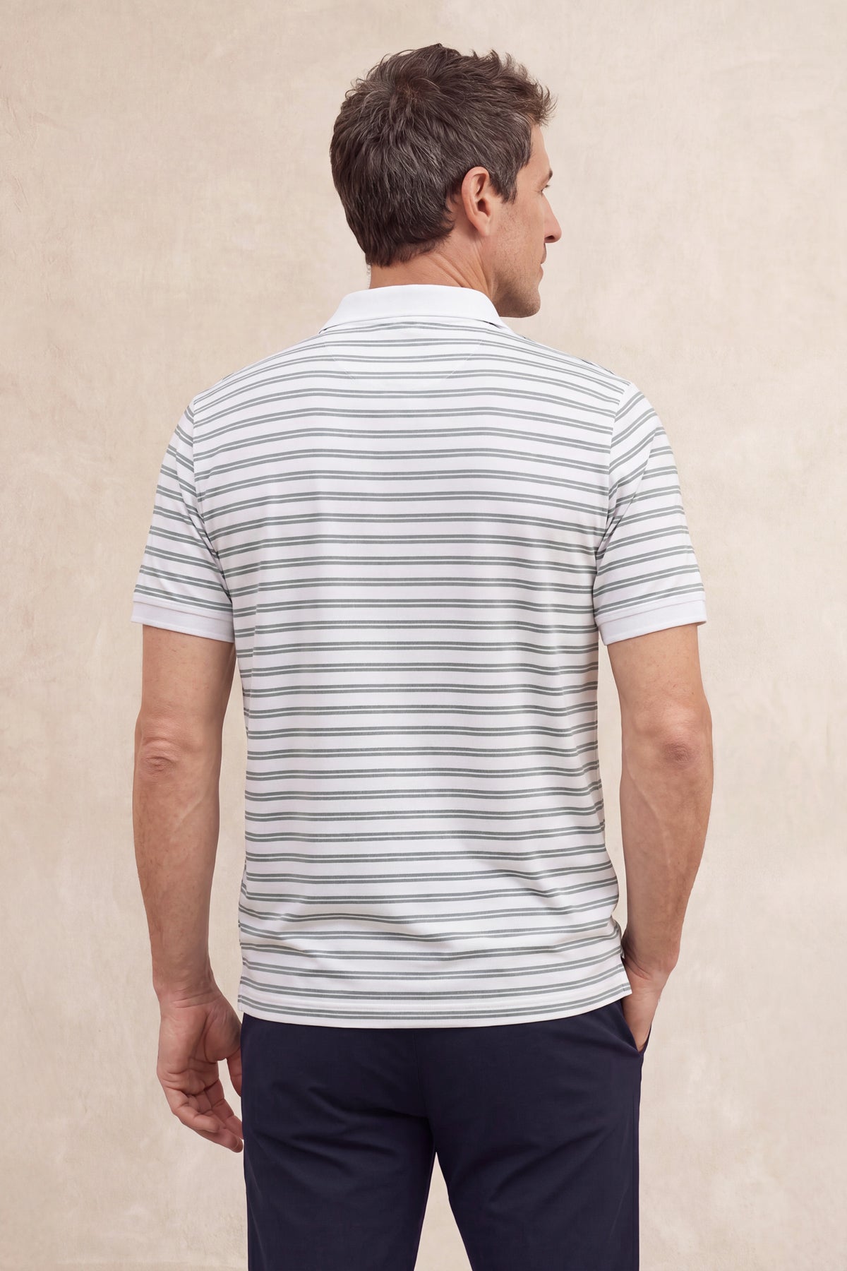 Camisa polo masculina com listras verdes